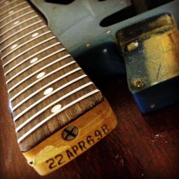 ◆楽器盗難情報◆Fender Stratocaster (LPB) 1969年製 / 大阪市北区
