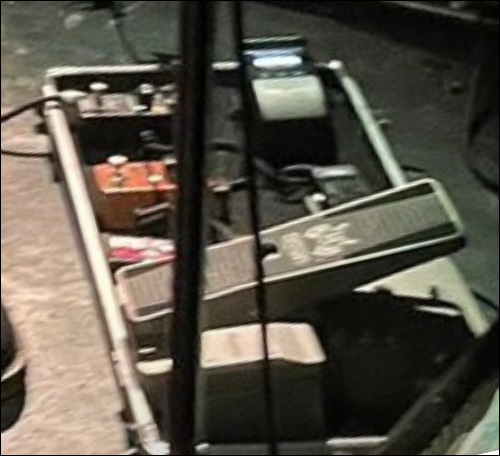 ◆楽器盗難情報◆ キョーリツ EC-60, Ibanez WD7... (エフェクターケースと中身5点)｜大阪市東成区 3