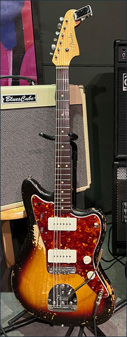 ◆楽器盗難情報◆ Fender Jazzmaster 1962年製など (エレキ、エフェクター11点、その他小物類数点)|東京都荒川区1