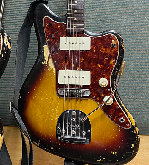 ◆楽器盗難情報◆ Fender Jazzmaster 1962年製など (エレキ、エフェクター11点、その他小物類数点)|東京都荒川区2